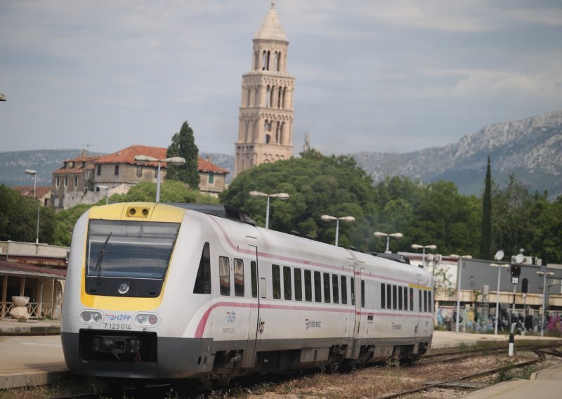 Svi studenti iz Splitske županije dobili besplatan prijevoz vlakom