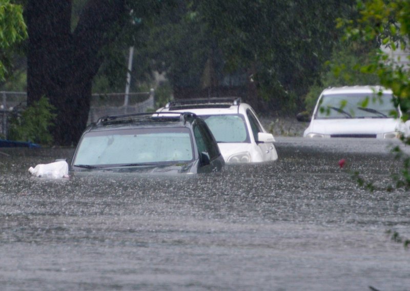Uragan Florence i dalje bijesni: Takva kiša padne jednom u tisuću godina