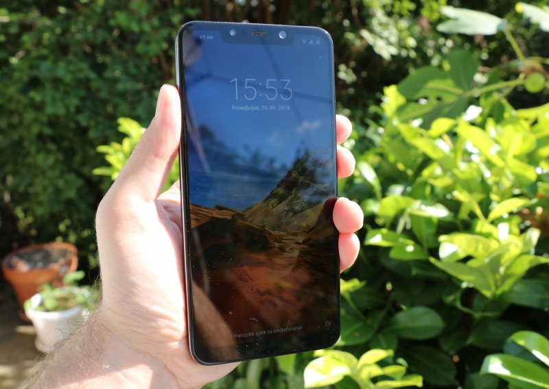 Xiaomi Pocophone F1: Jurilica među jeftinijim smartfonima