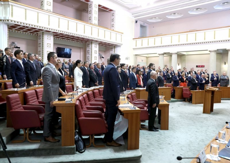 Kome se daju krediti HBOR-a, ugovor s Japanom; sve će to dočekati zastupnike u petak