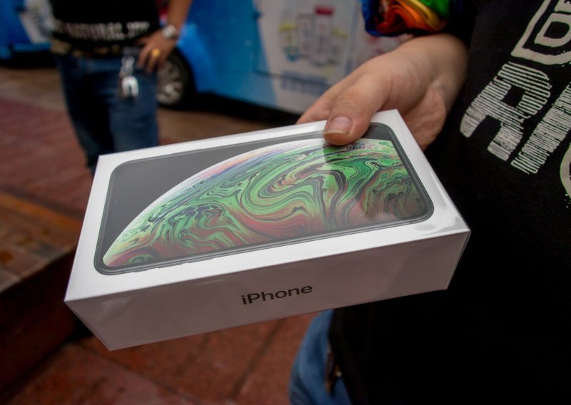 Pogledajte koliko je Apple prodao iPhonea i zašto tu brojku više neće objavljivati