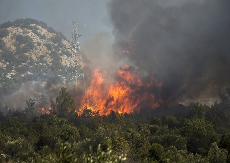 Uzrok požara kod Metkovića otvoreni plamen