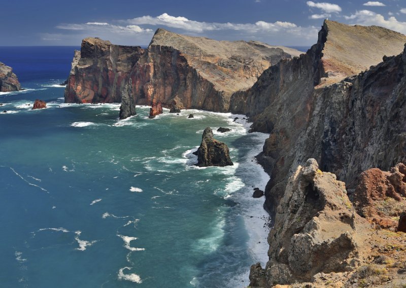 Madeira – otok cvjetnog šarenila i impresivnih pejzaža