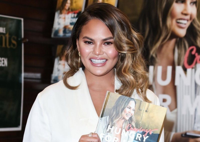 Novo lice Chrissy Teigen: Brižna majka i supruga, ali i sjajna kuharica