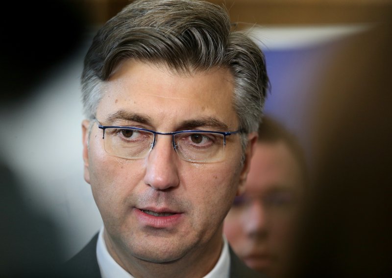 Plenković: Razgovarat ću s Brkićem kad se vratim u Hrvatsku