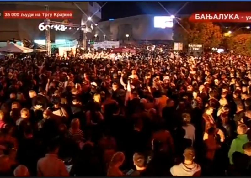 U Banjoj Luci najmasovniji prosvjedi protiv Dodika, okrivljuju ga za smrt mladića Davida Dragičevića