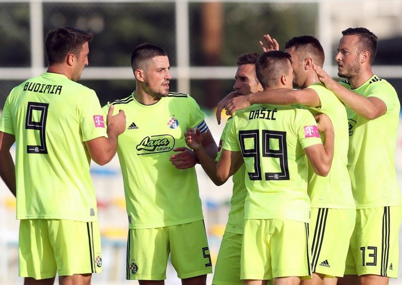 Dinamo nastavlja gaziti sve pred sobom, Budimir golovima dotukao svoj bivši klub