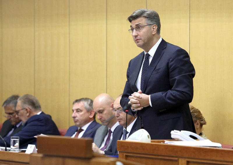 Plenković pred zastupnicima brani rad svoje Vlade u posljednjih godinu dana