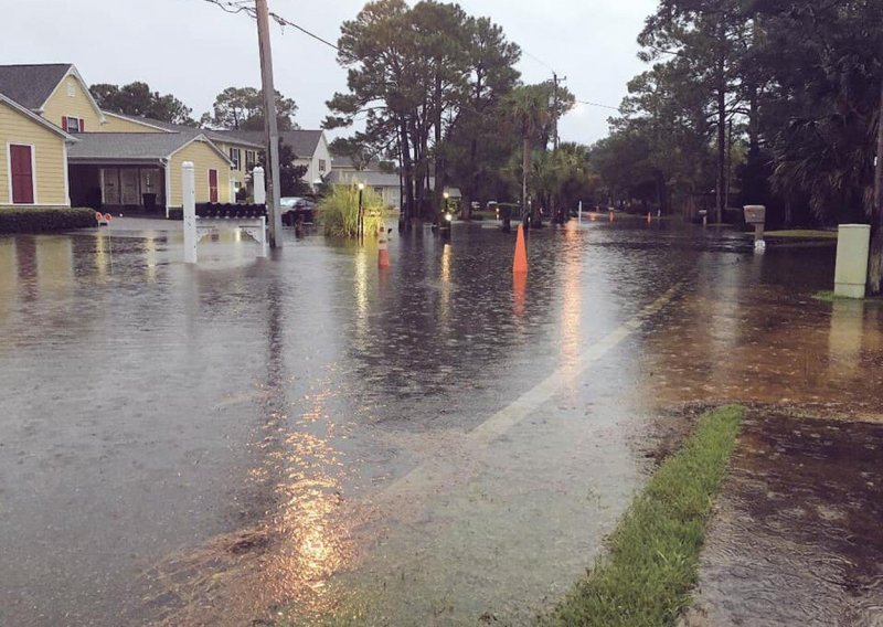 Uragan Michael odnio prvu ljudsku žrtvu, bez struje stotine tisuća ljudi u državama Florida, Georgia i Alabama