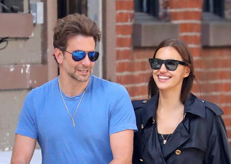 Ponosni Bradley Cooper u jednom od rijetkih izlazaka: Na modnom spektaklu zbog Irine Shayk