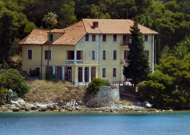 Južnoafrikanac jedini dao ponudu za Češku vilu na Visu