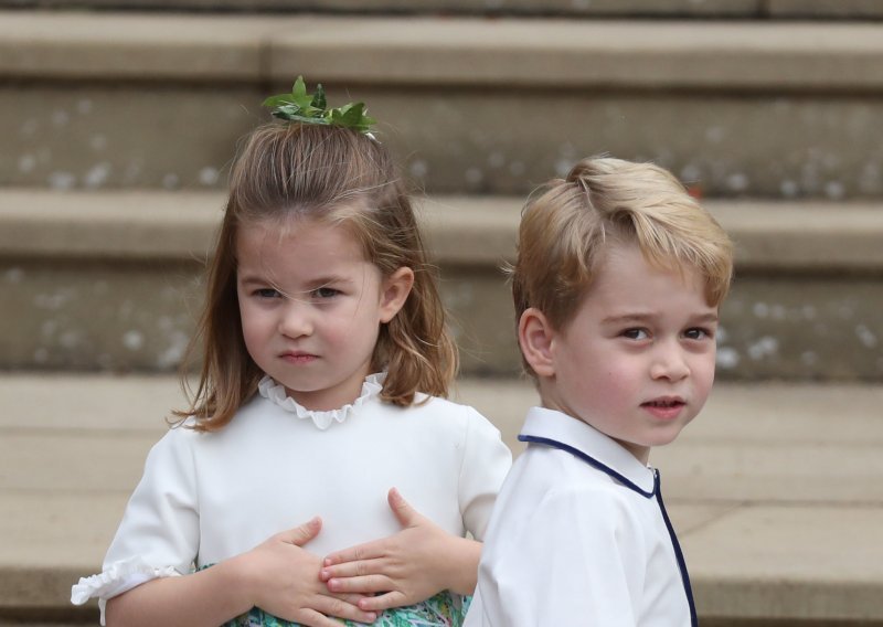 Napravila pravi show: Princeza Charlotte izazvala pomutnju pri ulasku u crkvu