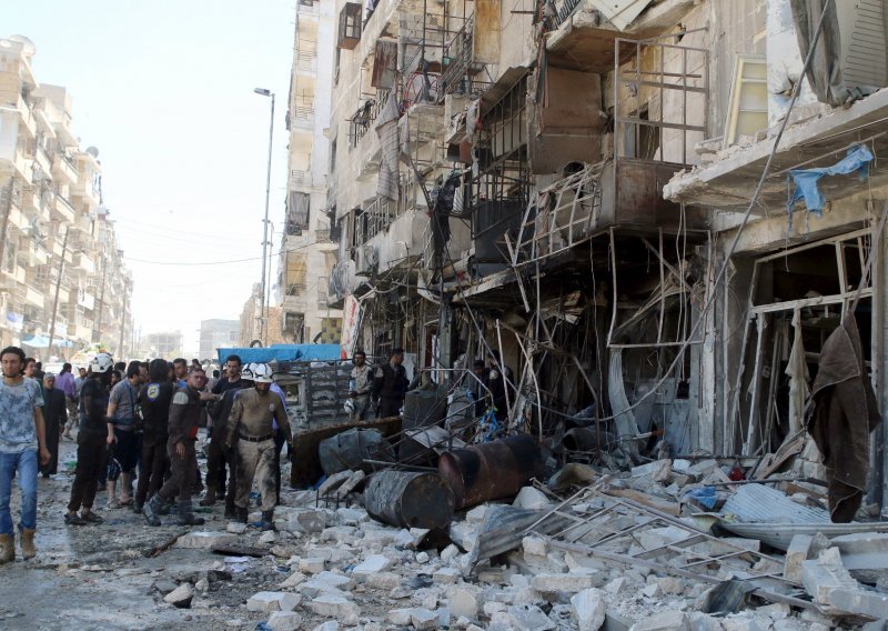 Zračni udari na sirijsku vojsku, najmanje 30 mrtvih