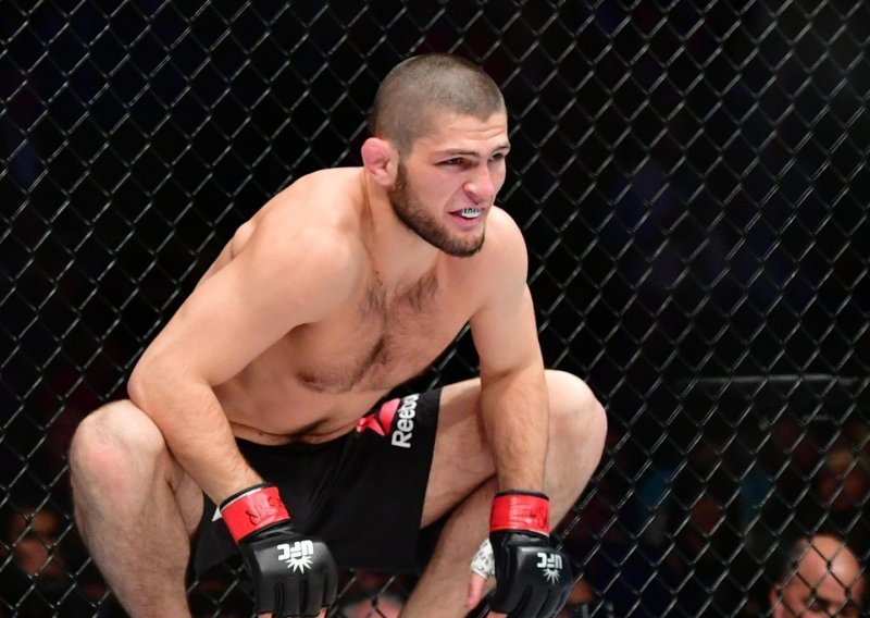 Neporaženi šampion Khabib se kao klinac hrvao s medvjedom, a njegova najveća tajna je - supruga