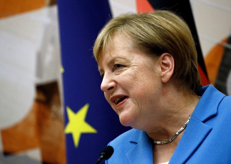 Merkel najavila za prosinac prijedlog digitalnog poreza u EU