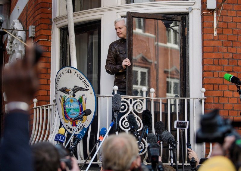 Ova dva bizarna razloga mogla bi Assangea stajati gostoprimstva ekvadorskog veleposlanstva u Londonu