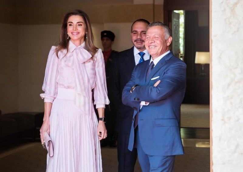Kraljica Rania isprobala modni trend koji će dominirati proljetnom sezonom