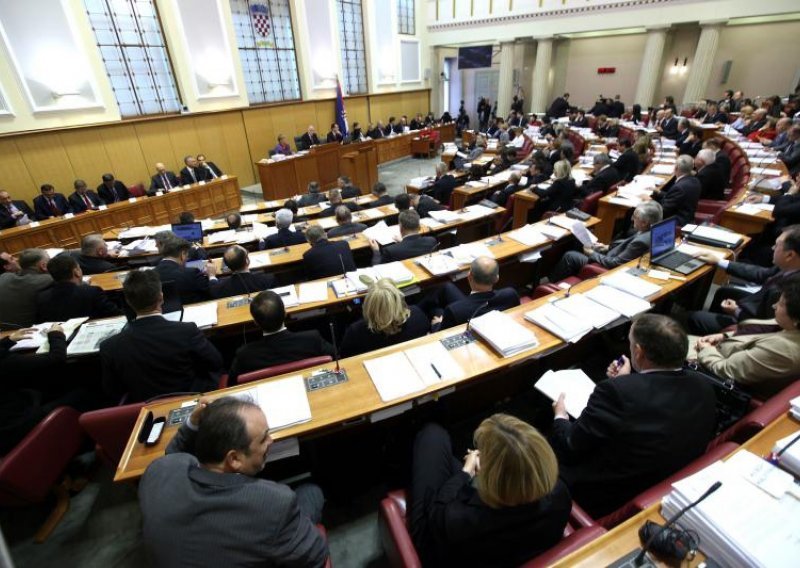 Opposition: Croatia has problems with its credibility