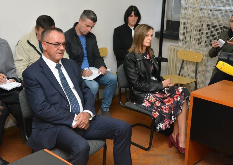 Počelo suđenje županu Tomaševiću, supruga iznijela dramatične detalje zlostavljanja