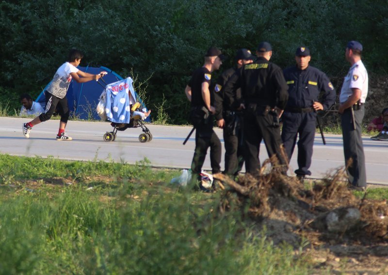 Policija će spriječiti dolazak migranata na područje Bihaća