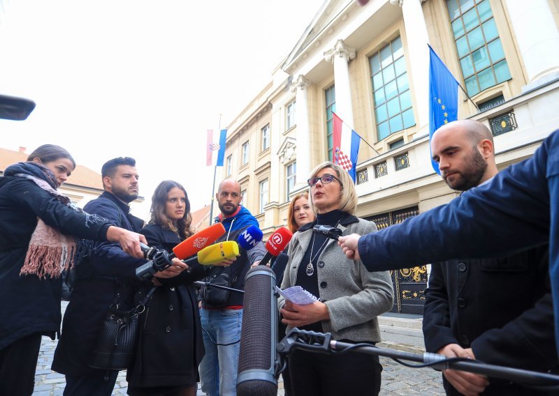 'Broj knjiga s potpisima se ne slaže, poduzet ćemo pravne korake'