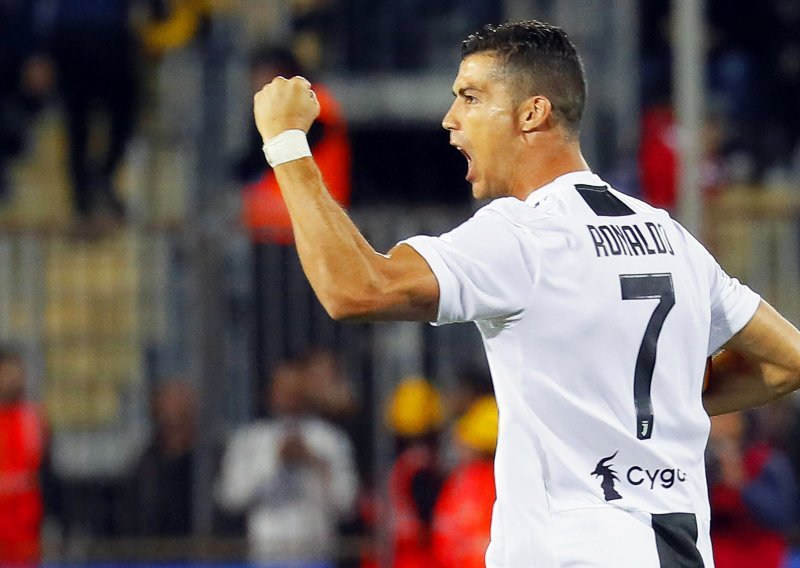Juventus gubio, ali onda se ukazao Ronaldo i ovom golčinom srušio Empoli