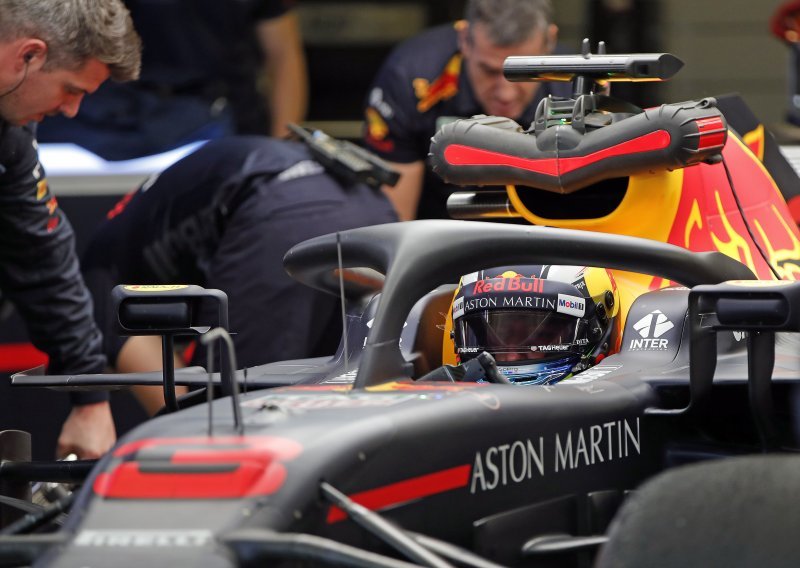 Ricciardu 'pole-position', Hamilton i Vettel kreću iz istog reda
