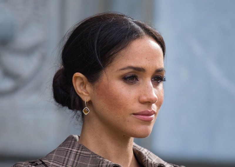 Šok na britanskom dvoru: Nakon samo šest mjeseci asistentica Meghan Markle dala otkaz