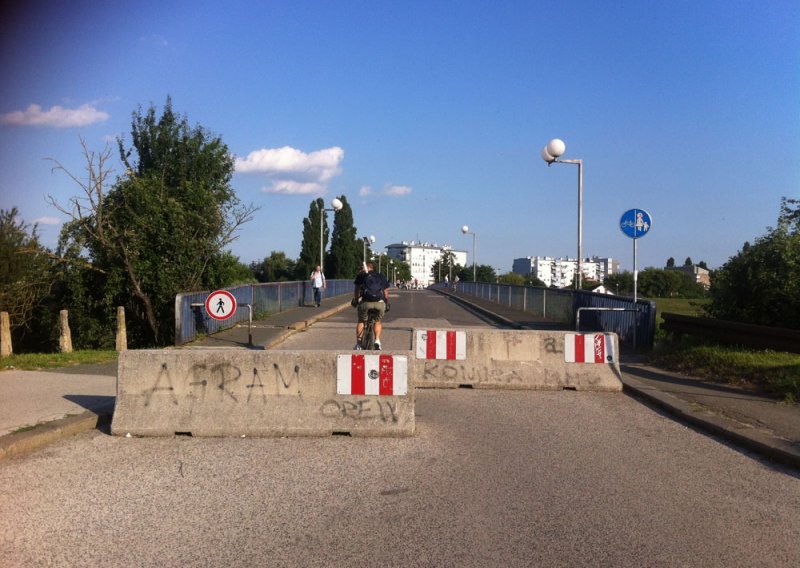 Zagrebački mostovi naočigled se raspadaju. 'Ma, sigurni su. Pregledat će ih...'