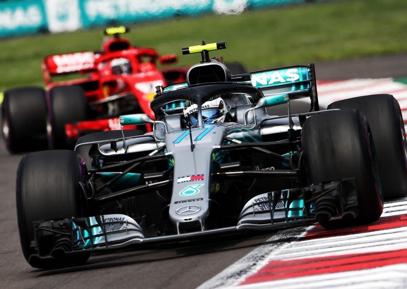 Bottas bacio rukavicu u lice Hamiltonu i Red Bullu u Abu Dhabiju