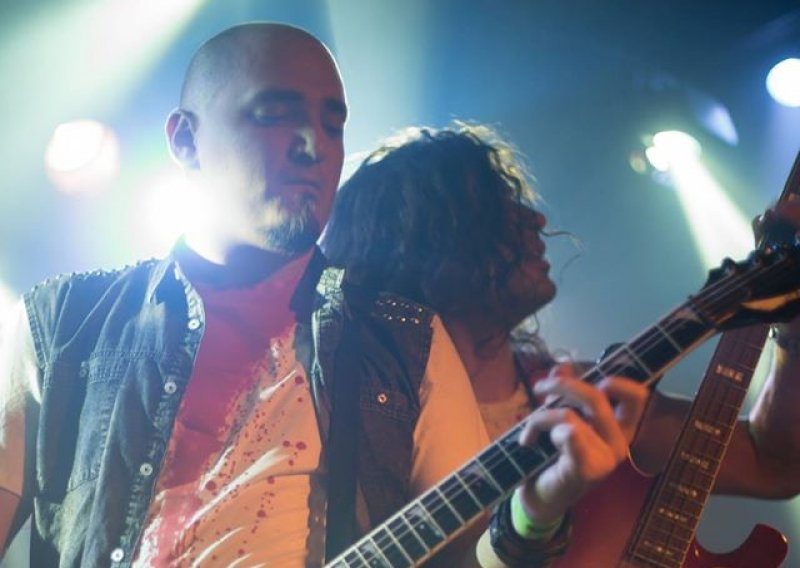 Flesh prije Armored Saint u Močvari
