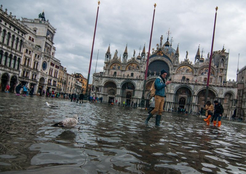 Poplava u Veneciji oštetila baziliku sv. Marka