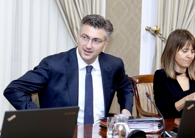 Vlada blokirala poljske puteve prema BiH i uvela nove droge u zakon