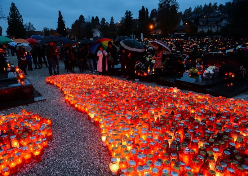 Impresivne fotografije s groblja diljem Hrvatske; pogledajte kako su se građani prisjetili najmilijih