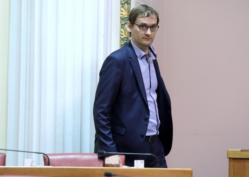 Marko Vučetić ismijao Bandićev klub: Najupućeniji su u problem migracija