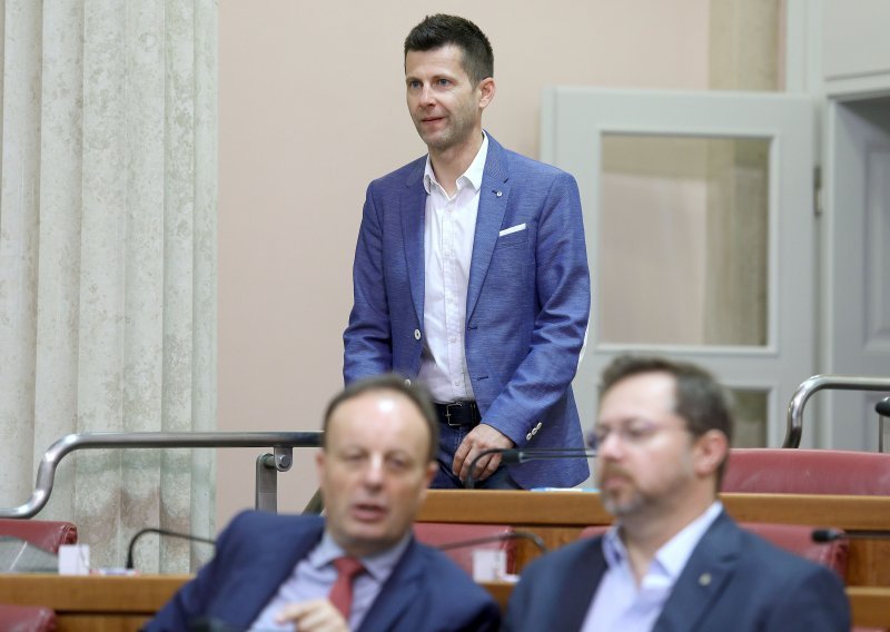 Bivši SDP-ovac Habek ulazi u Klub zastupnika HNS-a