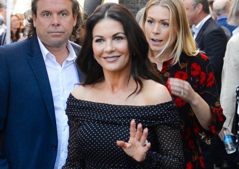 Izjavom da sa suprugom ima otvoreni brak, Catherine Zeta-Jones šokirala sve