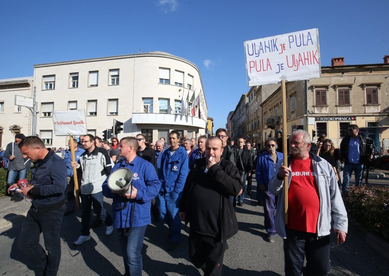 Radnici Uljanika u pet ujutro kreću u štrajk, gube nadu u spas brodogradilišta