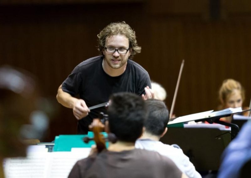 David Danzmayr daje Filharmoniji sjaj europskog orkestra