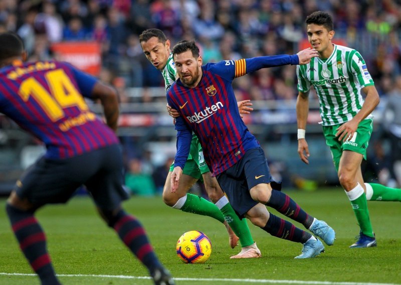 Leo Messi se vratio, Barcelona iznenađujuće izgubila, a Ivan Rakitić 'pocrvenio'
