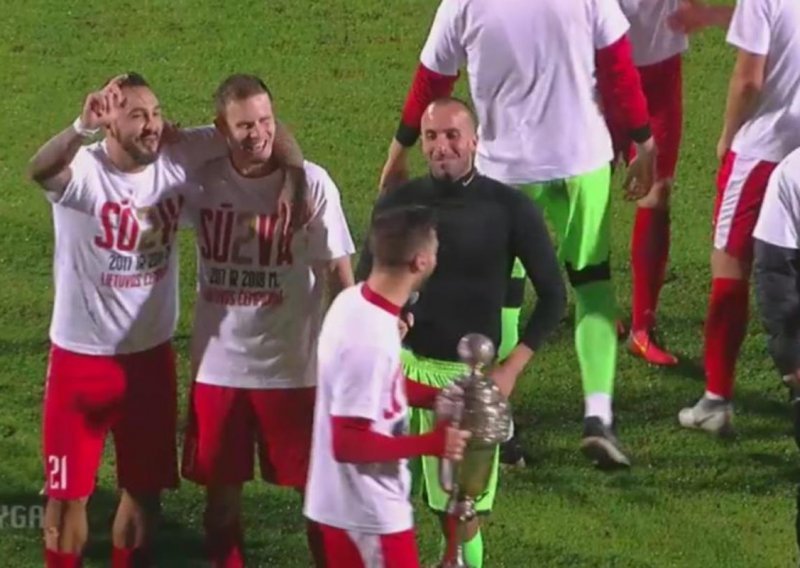 U Litvi naslov nogometnog prvaka slavili uz pjesmu hrvatskog pjevača; evo što je treštalo s razglasa