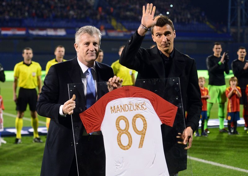 Mario Mandžukić iznio svoje mišljenje o 'nacionalnom stadionu', Davoru Šukeru neće biti drago