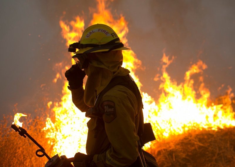 Katastrofalni požari u Kaliforniji: Potvrđeno 63 poginulih, broj nestalih narastao na 630