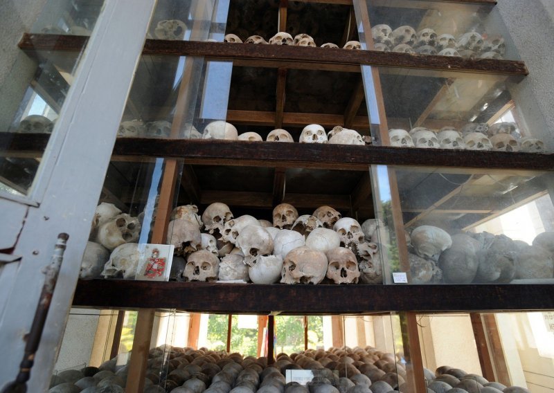 U Kambodži prvi puta donesena presuda za genocid protiv Crvenih Kmera