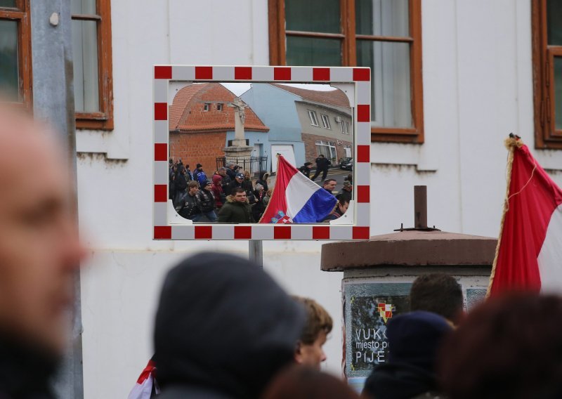 U Koloni sjećanja oko 65 tisuća ljudi