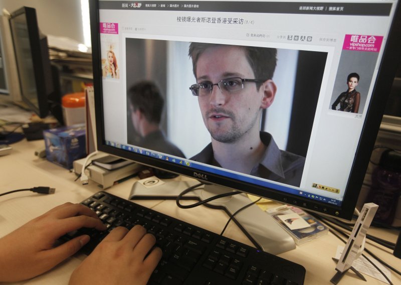 Čelnici američkih tajnih službi za napade u Parizu optužuju - Snowdena