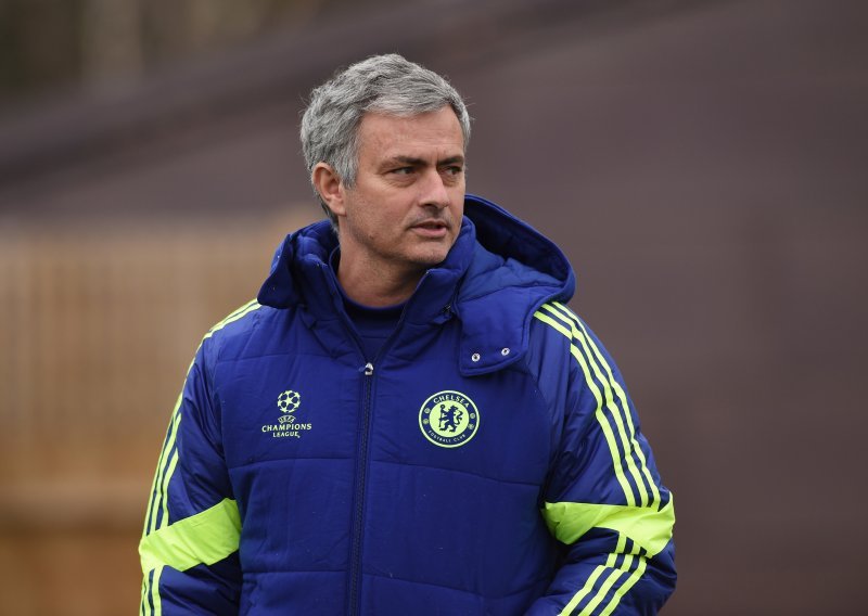 Mourinho: Odbijam bilo kakvo povezivanje s tim ljudima!