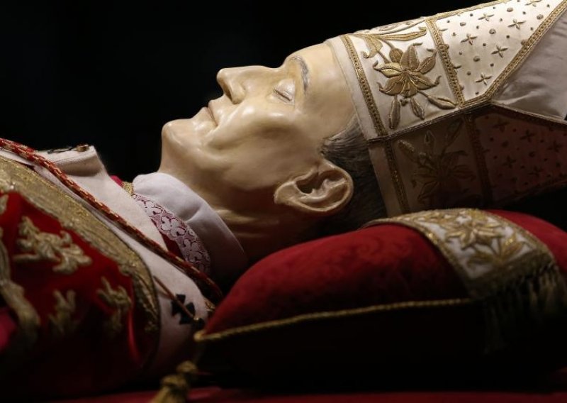 Vučak: Papa je odbio kanonizirati Stepinca nakon Irinejevog pisma
