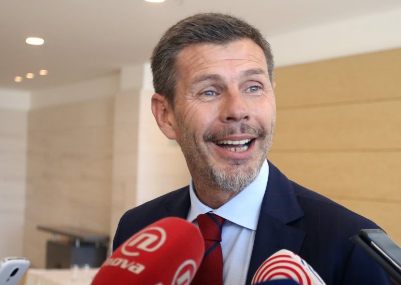 Zvonimir Boban emotivno govorio o 'svom Dinamu'; odgovorom o Zvezdi šokirao je cijelu Srbiju