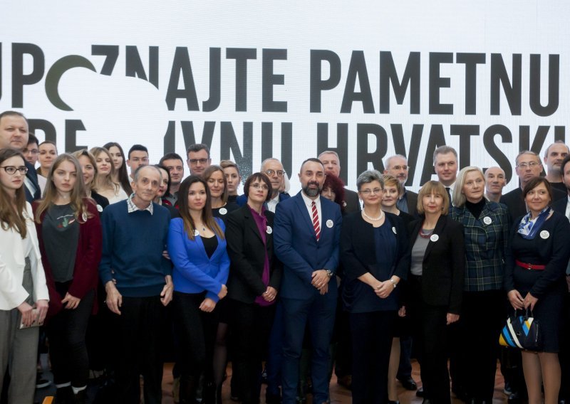 Pogledajte tko je sve bio na svečanoj dodjeli donacija i stipendija Zaklade Adris